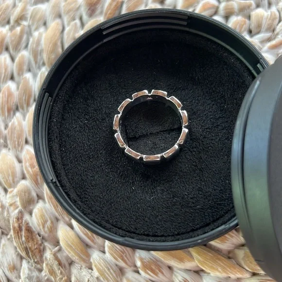 Tom Wood Sterling Silver band/ New in box. Receipt available, comes with box! - Picture 2 of 4